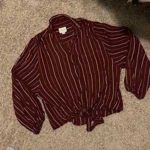 American Eagle Button Down Top